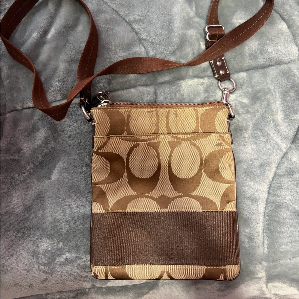 Coach Crossbody Bag - Picture 5 of 5